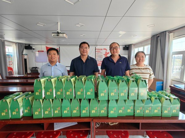 情暖端午 关怀同行 —— 钻探分公司开展节前慰问活动.jpg